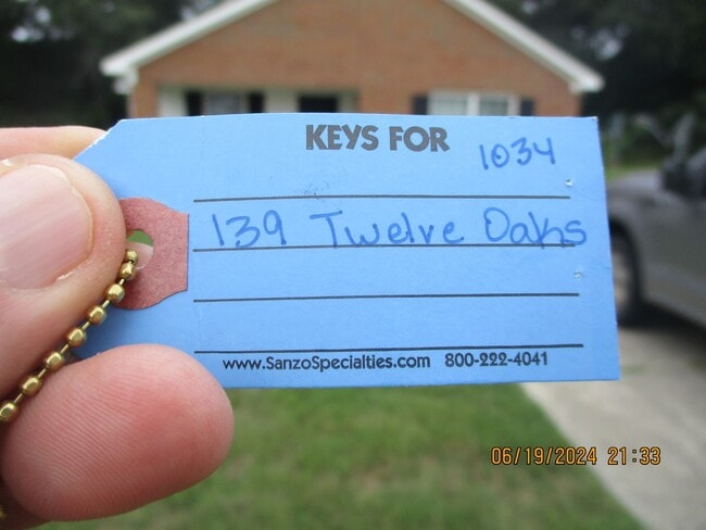 property at 139 Twelve Oaks Ct