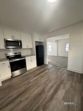 102 Main Street Extension in Middletown, CT - Building Photo - Building Photo