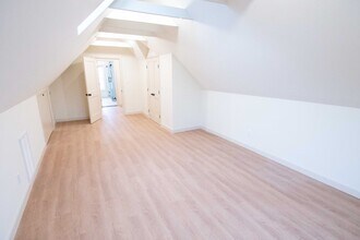 235 Mount Hope St, Unit B in Lowell, MA - Building Photo - Building Photo