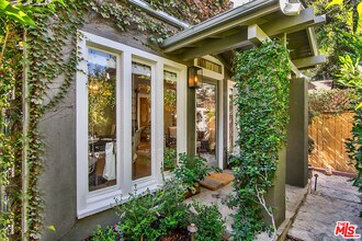 5130 Raleigh St in Los Angeles, CA - Building Photo - Building Photo