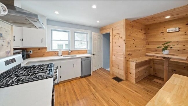 23 Leonard Rd