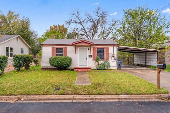 820 Pecan Ave