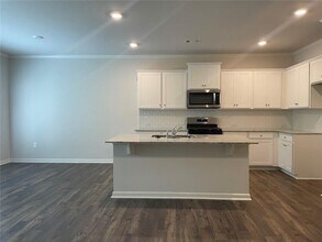 2202 Blue Monarch Dr in Buford, GA - Building Photo - Building Photo