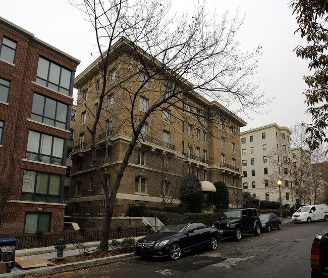 2219 California St NW in Washington, DC - Foto de edificio - Building Photo