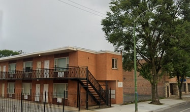 8124 S Western Ave. Chicago IL in Chicago, IL - Building Photo - Building Photo