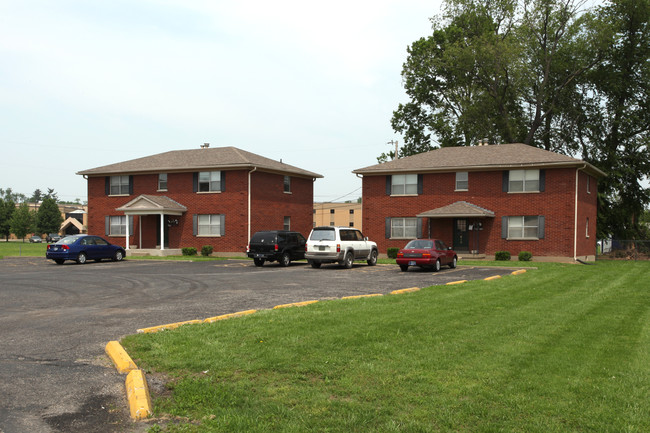 623 Providence Way in Clarksville, IN - Foto de edificio - Building Photo