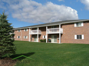 East Park Estates in Green Bay, WI - Building Photo - Building Photo