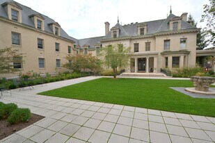 4200 Pine St, Unit 301 in Philadelphia, PA - Building Photo