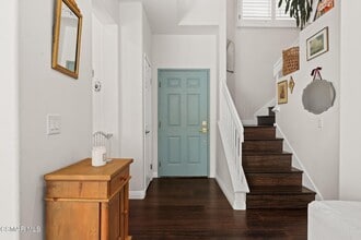 4891 Santo Dr in Oak Park, CA - Building Photo - Building Photo