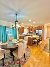 564 Black Rock Tpke in Fairfield, CT - Building Photo - Building Photo