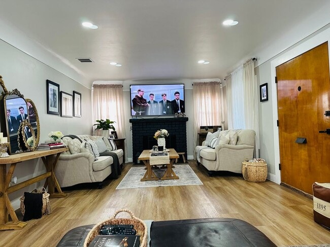 property at 236 W 127th St