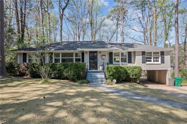 1988 Azalea Cir in Decatur, GA - Building Photo - Building Photo