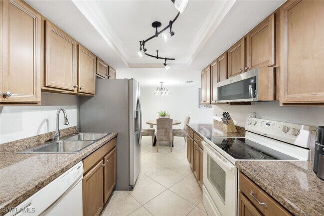 3625 Boca Ciega Dr in Naples, FL - Foto de edificio - Building Photo