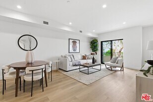 3842 Don Tomaso Dr in Los Angeles, CA - Building Photo