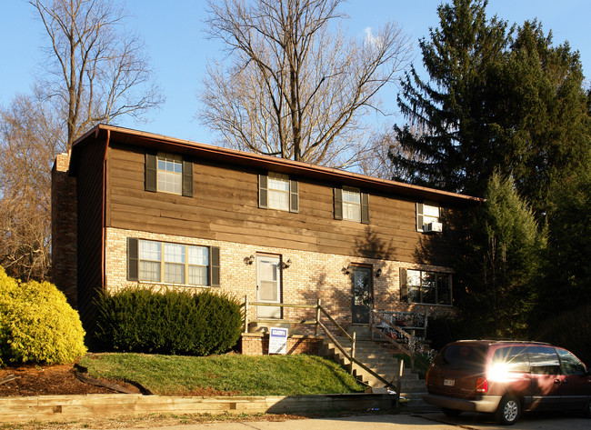 117 Keith Way in Parkersburg, WV - Foto de edificio - Building Photo