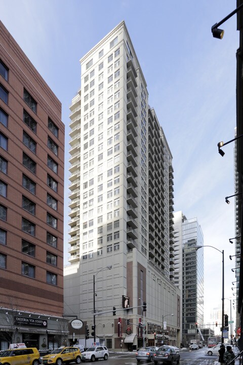 630 N State St in Chicago, IL - Foto de edificio