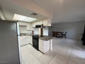 4030 E Carey Ave, Unit 1 in Las Vegas, NV - Building Photo - Building Photo