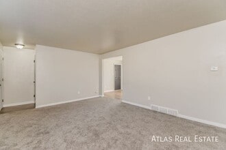 49 S Roosevelt St in Colorado Springs, CO - Building Photo - Building Photo