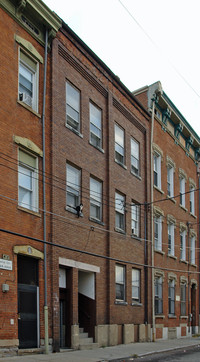 416 Wade St in Cincinnati, OH - Building Photo - Building Photo