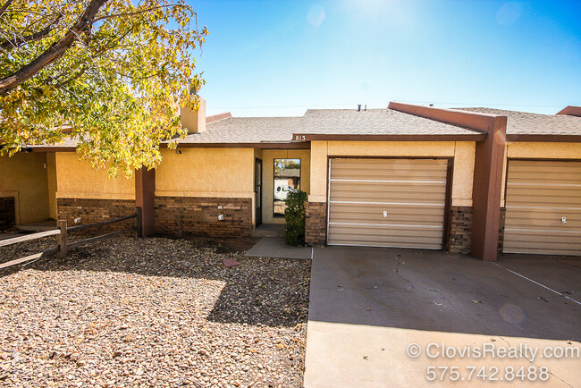 813 Stanton Pl in Clovis, NM - Building Photo - Building Photo