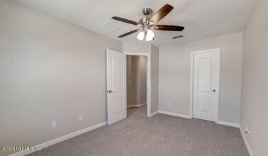 2763 Hollybrook Ln in Orange Park, FL - Building Photo - Building Photo
