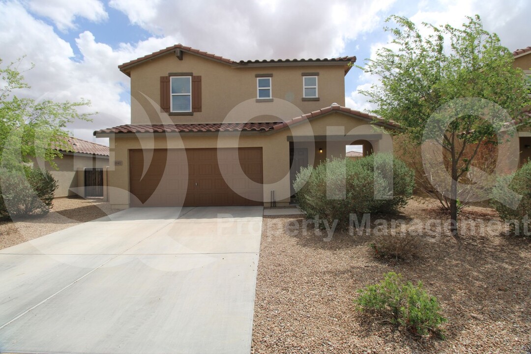 1041 Prior Ave in Coolidge, AZ - Building Photo