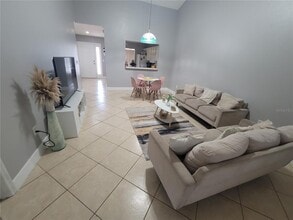 2333 Water View Loop in Kissimmee, FL - Building Photo - Building Photo