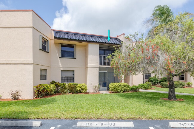 2083 NE Collins Cir in Jensen Beach, FL - Building Photo - Building Photo