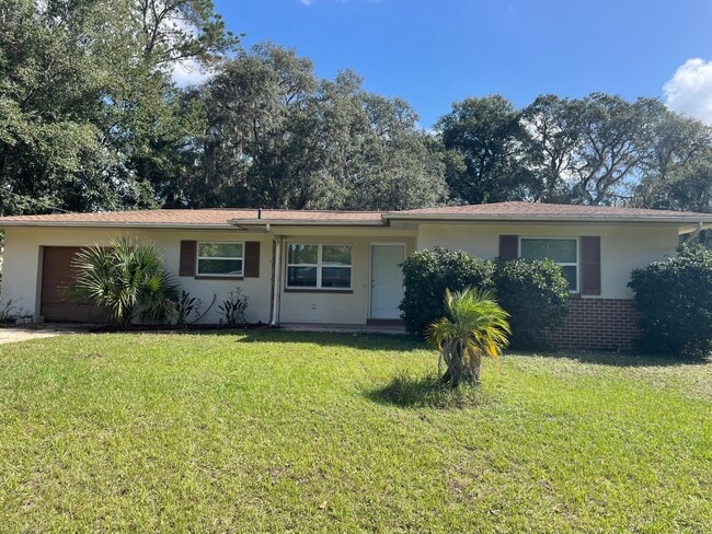 property at 728 Greenleaf Ave