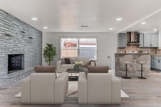 4524 Harvey Dr in Mesquite, TX - Foto de edificio - Building Photo