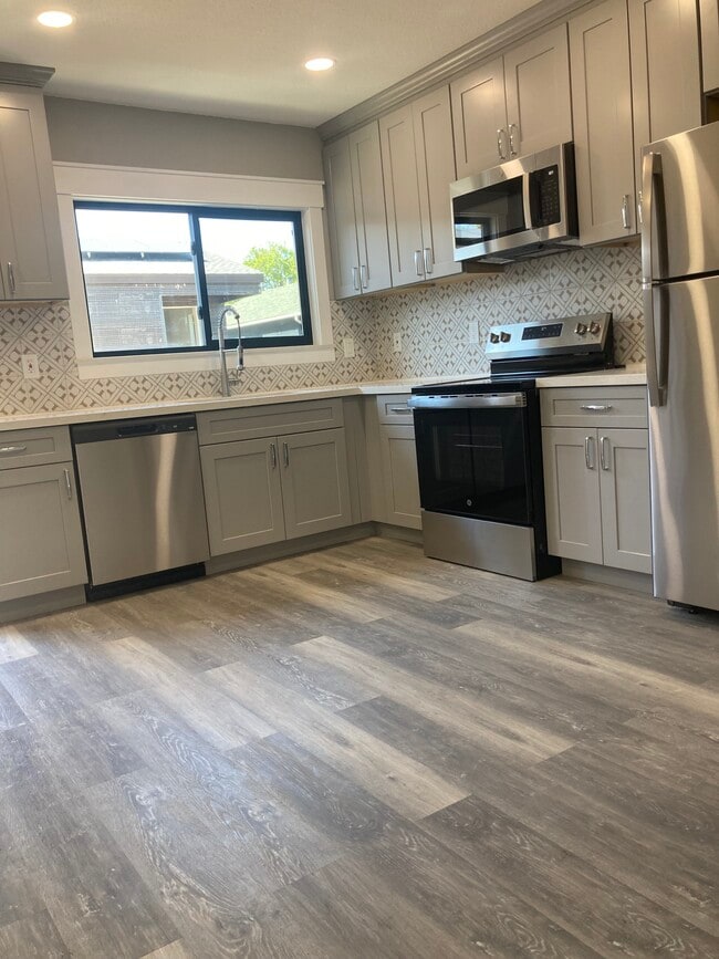 417 Barson St, Unit B in Santa Cruz, CA - Building Photo - Building Photo