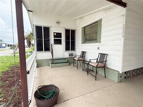 3404 Rainbow Ln in North Fort Myers, FL - Foto de edificio - Building Photo