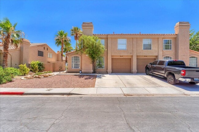 2819 Briar Knoll Dr