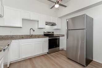 4713 Virginia Ave, Unit B in Dallas, TX - Building Photo - Building Photo