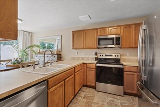 9306 North Mountain Lane in Spokane, WA - Building Photo - Building Photo