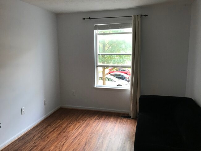 5 Whitechurch Ct in Germantown, MD - Foto de edificio - Building Photo