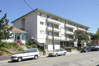 Bret Harte Apartments in Oakland, CA - Building Photo - Building Photo