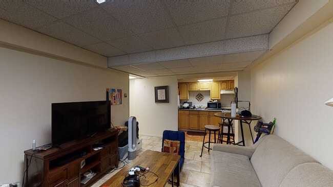 15 Glenville Ave, Unit B6 in Boston, MA - Building Photo - Building Photo