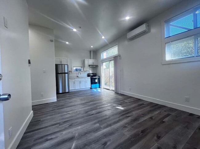 property at 724 37th St