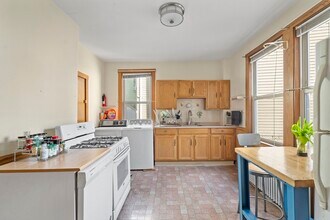 67 Bristol St in Cambridge, MA - Building Photo - Building Photo