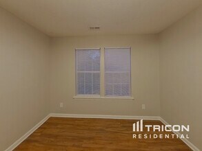 9605 Kenneth Glenn Dr in Charlotte, NC - Building Photo - Building Photo