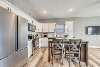 1429 E Odneal St in Sherman, TX - Building Photo - Building Photo