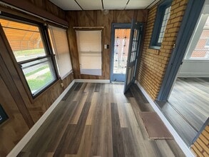 1806 Hoffnagle St in Philadelphia, PA - Building Photo - Building Photo