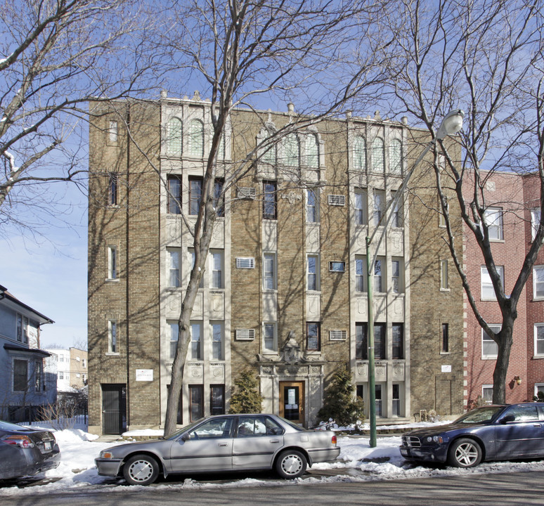 1332 W Hood Ave in Chicago, IL - Building Photo