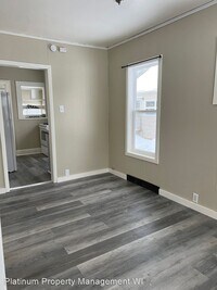 403 Walker St photo'