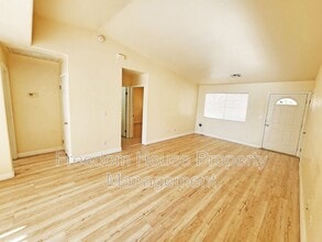1081 Marne Ct in Pahrump, NV - Building Photo - Building Photo