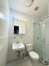 WEST 11 STREET in New York, NY - Building Photo - Building Photo