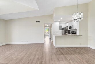 811 Sky Pine Way, Unit A3 in Greenacres, FL - Building Photo - Building Photo