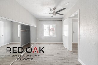 810 W 42nd Pl in Los Angeles, CA - Building Photo - Building Photo