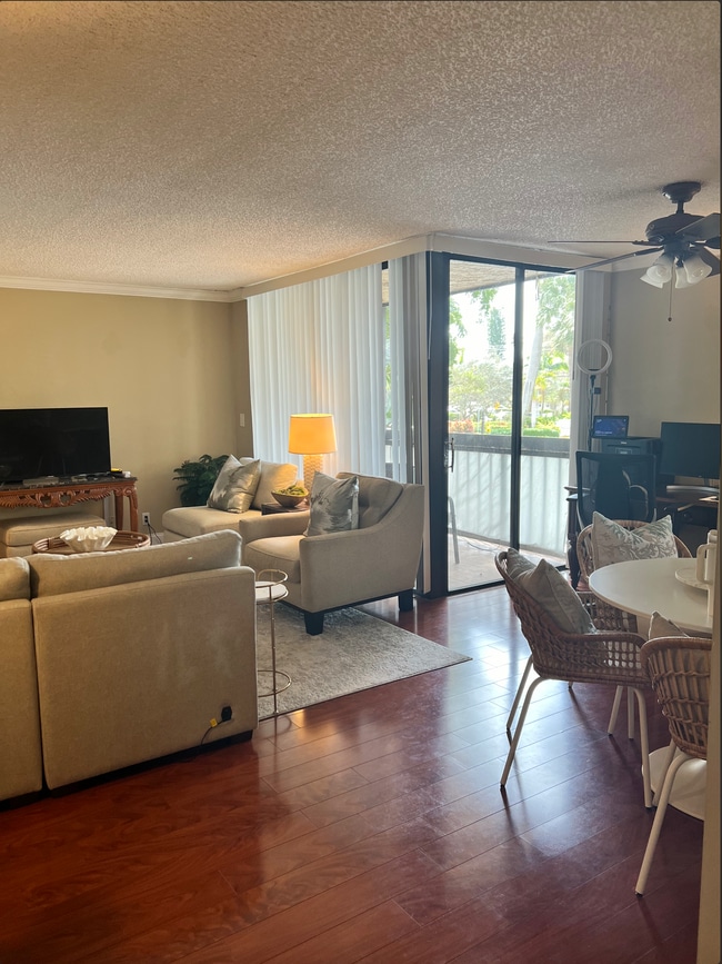 2455 Lindell Blvd in Delray Beach, FL - Building Photo - Building Photo